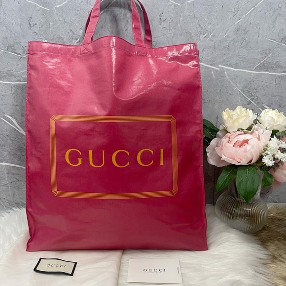 A329-💯 % authentic Gucci tote print bag - Picture 2 of 5